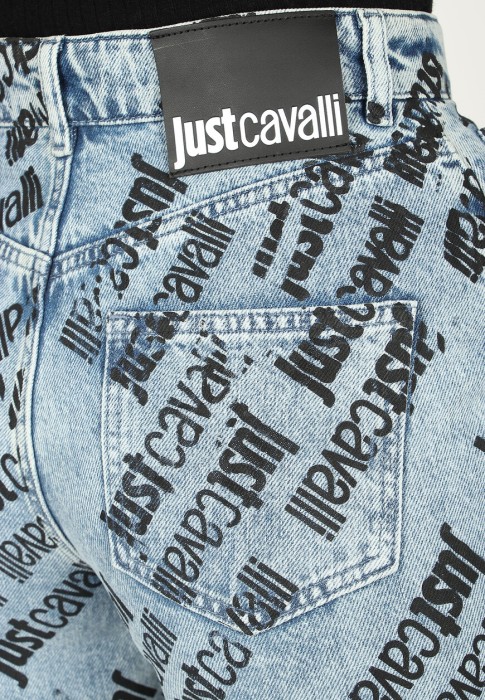 джинсы  универсального стиля с лицевой стороны