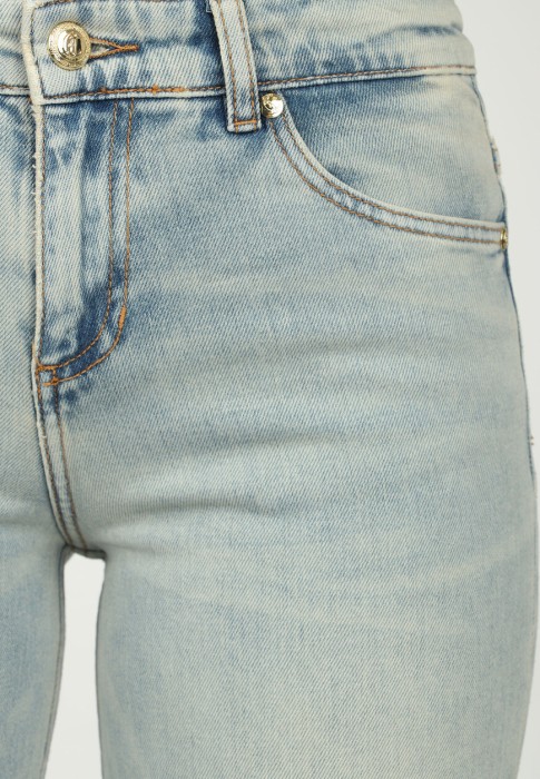 джинсы  из проверенных материалов спереди