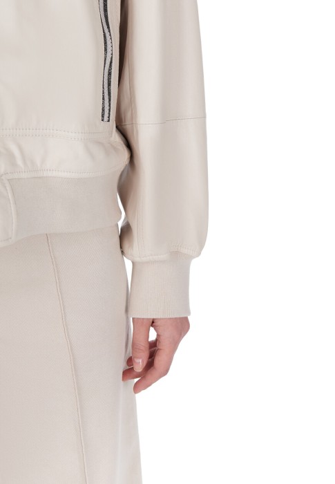 джинсы  универсального стиля с лицевой стороны