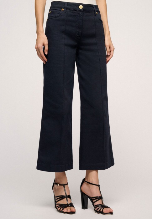 джинсы  по цене 20440 руб вид справа