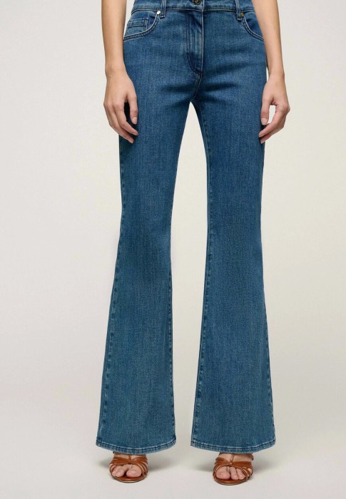 Товар с артикулом Accredito вид сзади