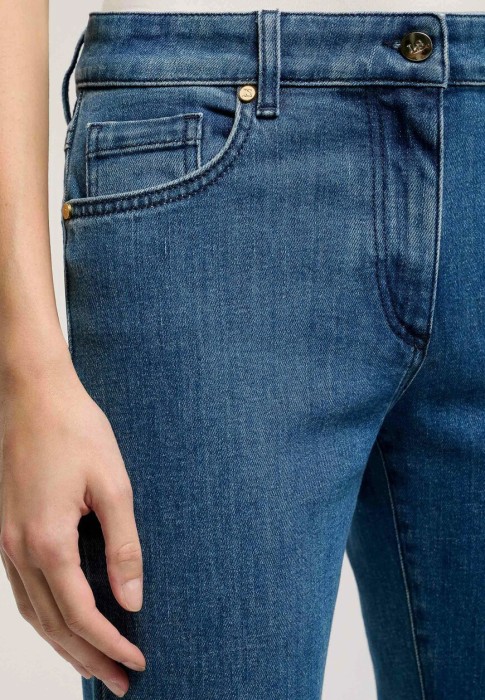 джинсы  из италии вид сбоку