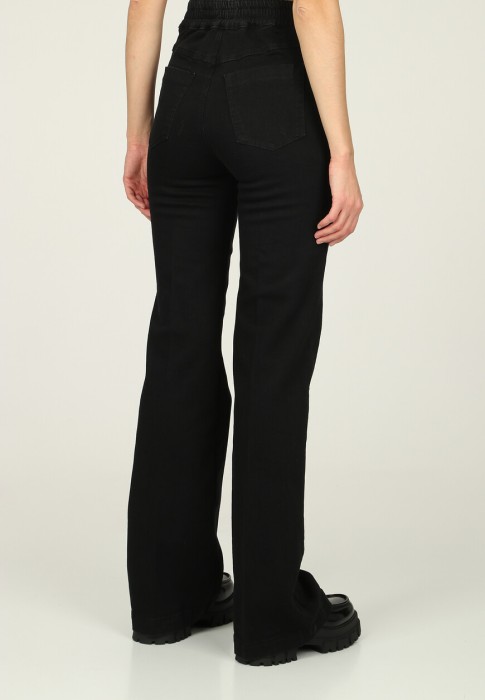 джинсы  из италии вид сбоку