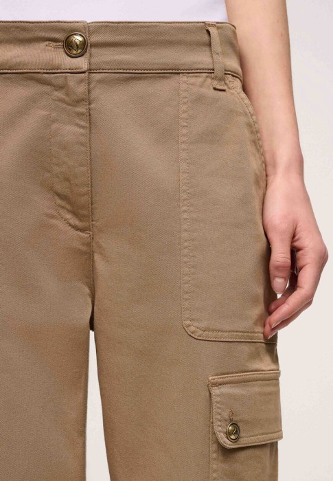 джинсы  из проверенных материалов спереди