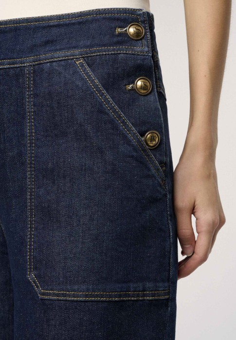 джинсы  из италии вид сбоку