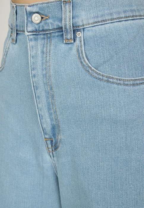 Товар голубого цвета с внутренней стороны