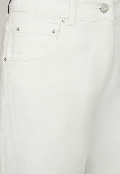 Товар белого цвета с внутренней стороны