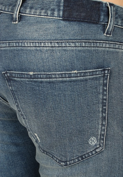 джинсы  из проверенных материалов спереди