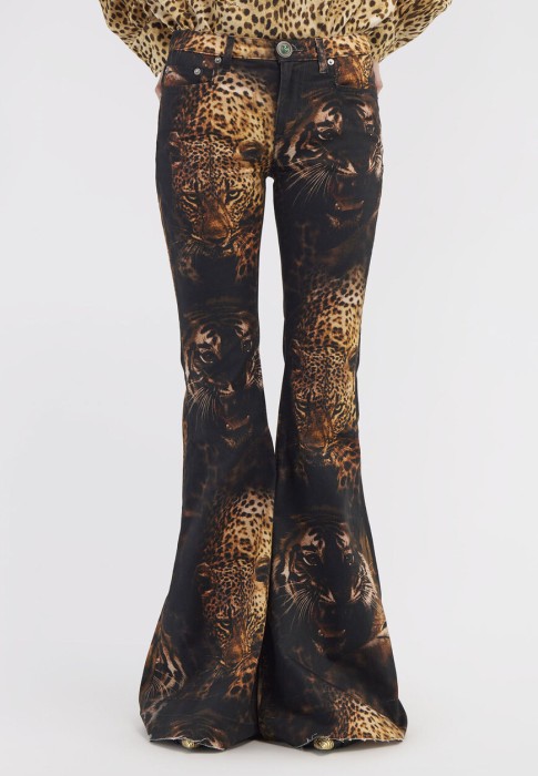 Товар коричневого цвета с внутренней стороны