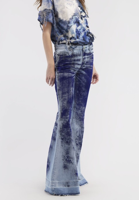 джинсы  по цене 98630 руб вид справа