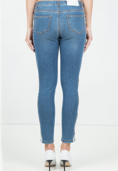 Товар голубого цвета с внутренней стороны