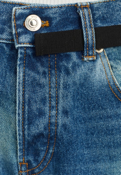 джинсы  из проверенных материалов спереди