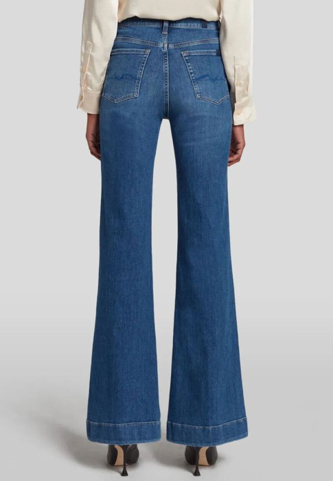 Продукция для женщин фото