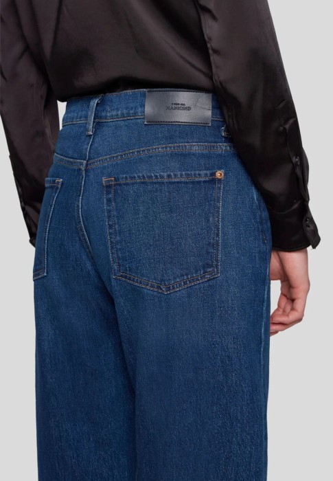 джинсы  из проверенных материалов спереди