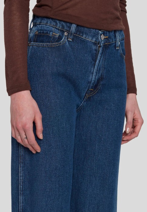 Продукция для женщин фото