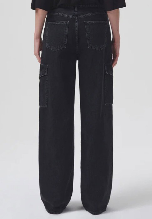 джинсы  по цене 31430 руб вид справа