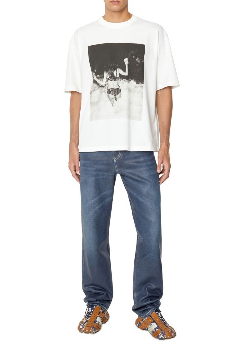 джинсы  по цене 35630 руб вид справа