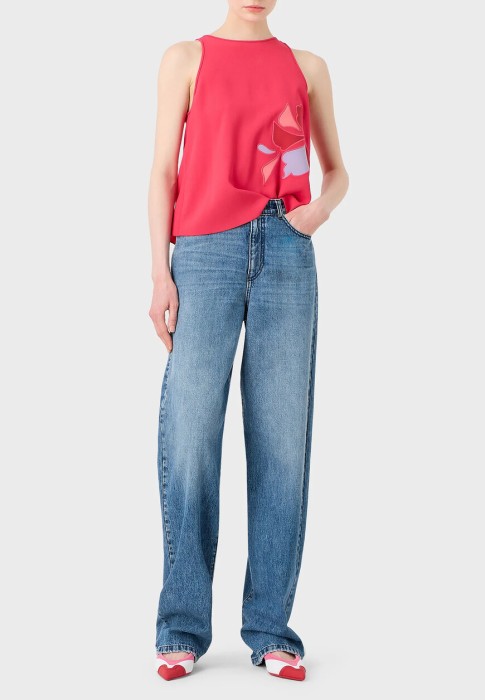 джинсы  по цене 28630 руб вид справа