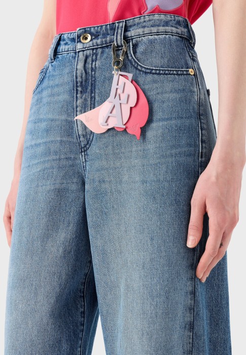 джинсы  из проверенных материалов спереди