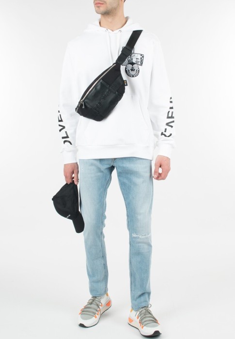 Товар голубого цвета с внутренней стороны