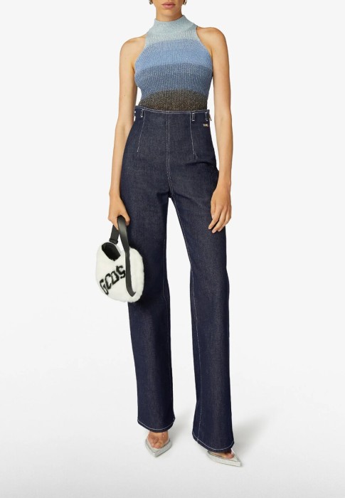 джинсы  от бренда gcds вид слева