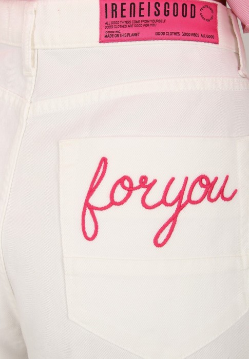 джинсы  из проверенных материалов спереди