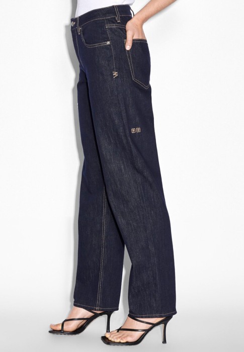 джинсы  из австралии вид сбоку