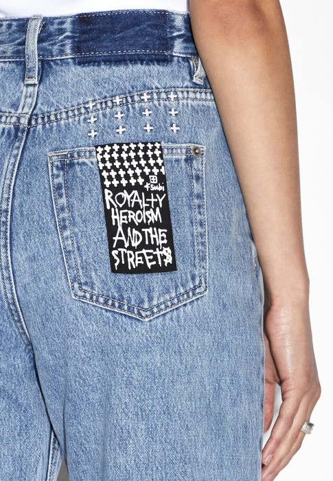 джинсы  из проверенных материалов спереди