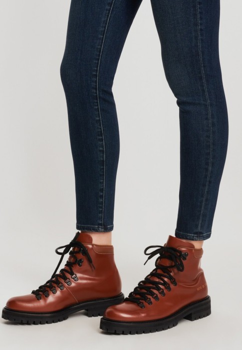 джинсы  универсального стиля с лицевой стороны