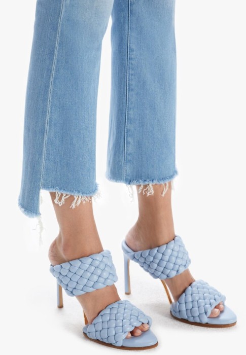 джинсы  из проверенных материалов спереди