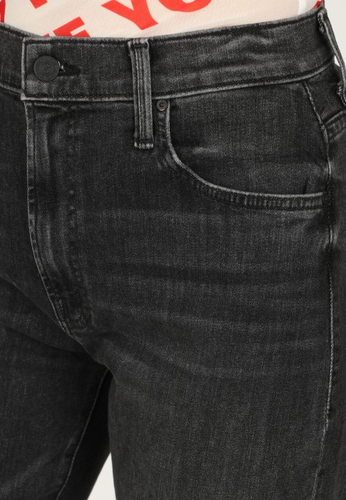 джинсы  универсального стиля с лицевой стороны