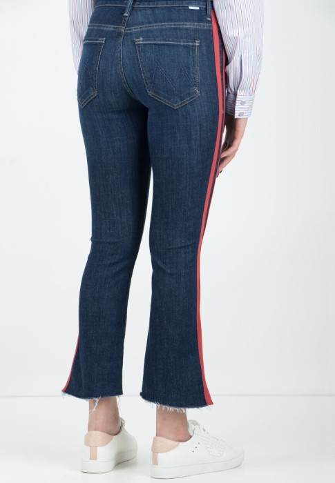 Товар синего цвета с внутренней стороны