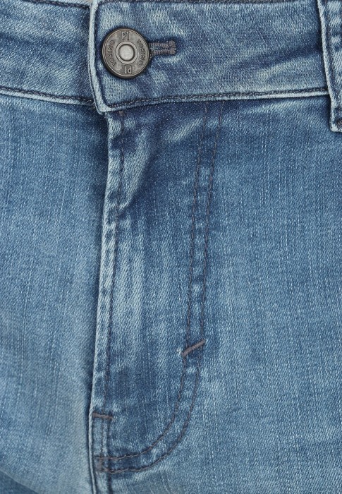 Товар голубого цвета с внутренней стороны