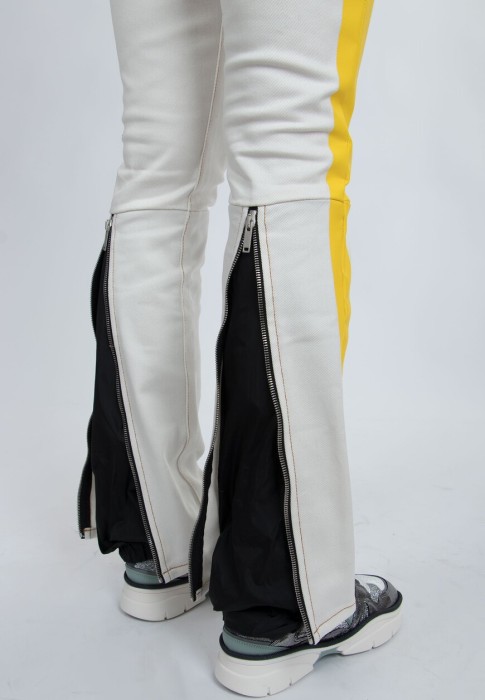 джинсы  из проверенных материалов спереди