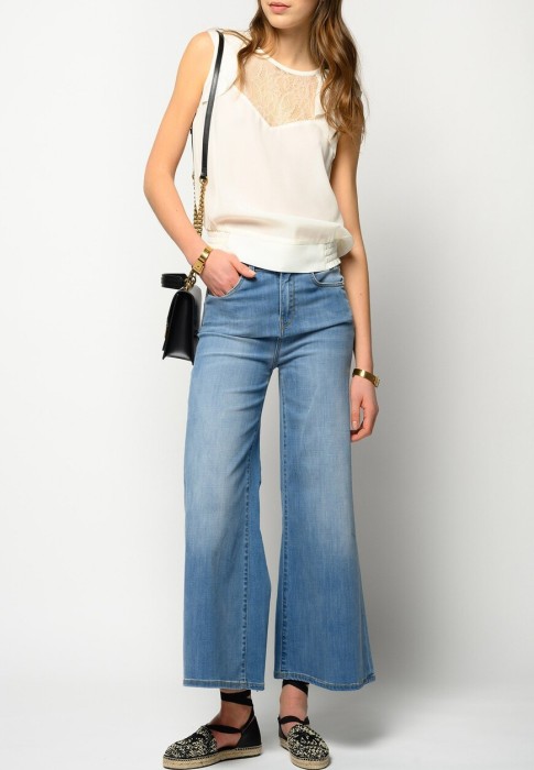 джинсы  из проверенных материалов спереди