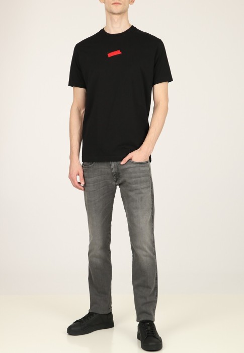 джинсы  по цене 18830 руб вид справа