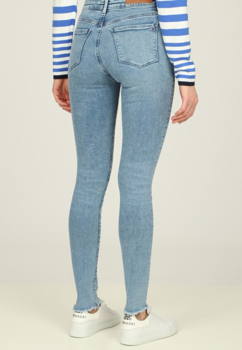 Товар синего цвета с внутренней стороны