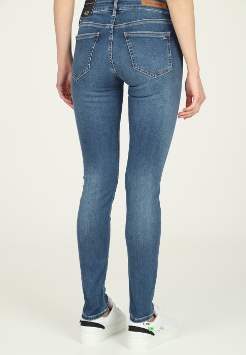 Товар синего цвета с внутренней стороны