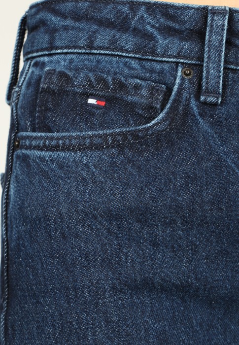 Товар синего цвета с внутренней стороны