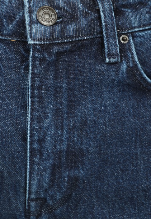 джинсы  из проверенных материалов спереди