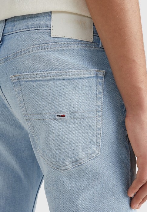 джинсы  из проверенных материалов спереди