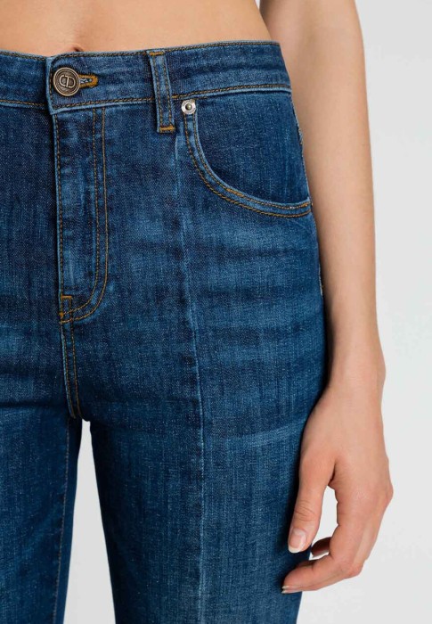 джинсы  из италии вид сбоку