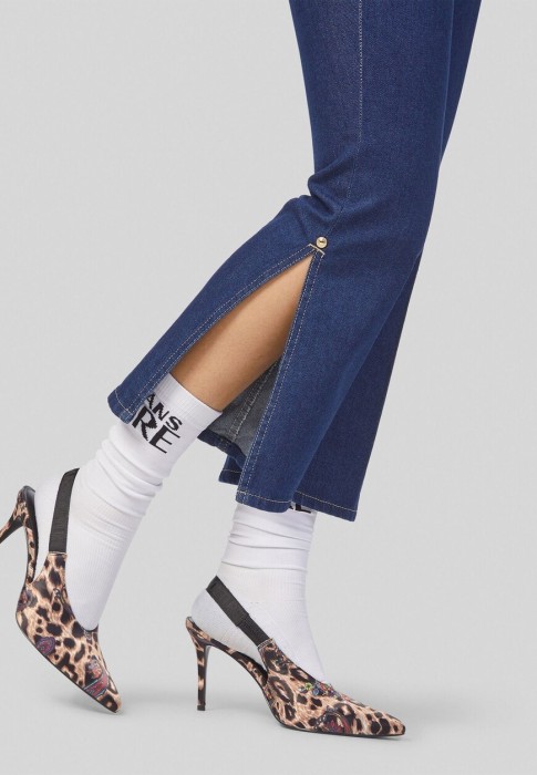 джинсы  из проверенных материалов спереди