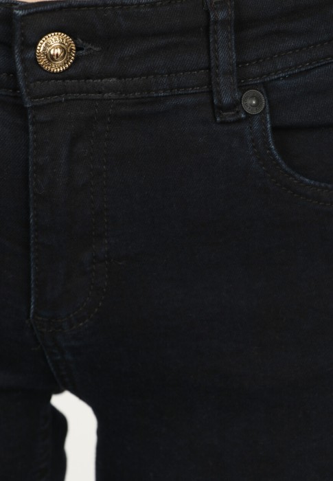 джинсы  из проверенных материалов спереди