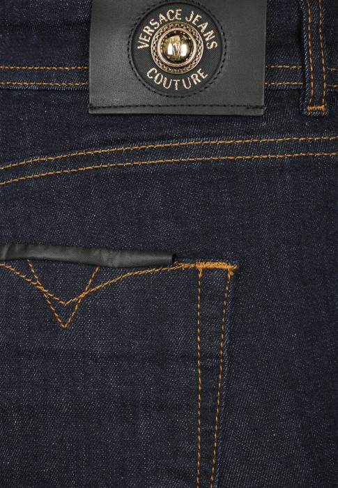 джинсы  из проверенных материалов спереди