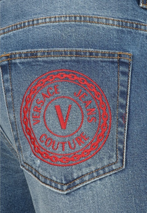 Товар голубого цвета с внутренней стороны