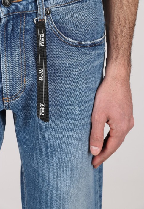 Товар голубого цвета с внутренней стороны