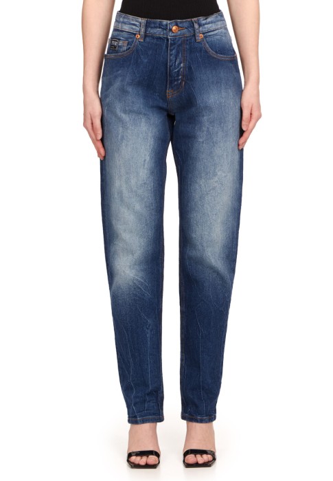 джинсы  из проверенных материалов спереди