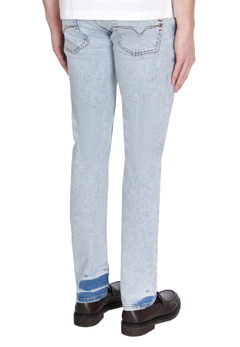 Товар синего цвета с внутренней стороны