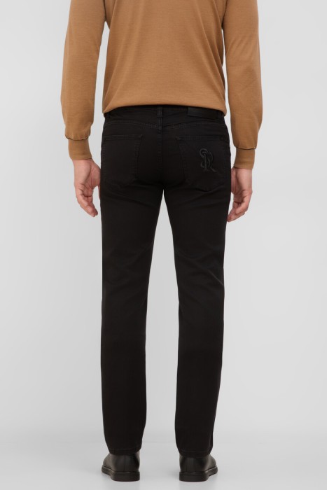 джинсы  по цене 70800 руб вид справа